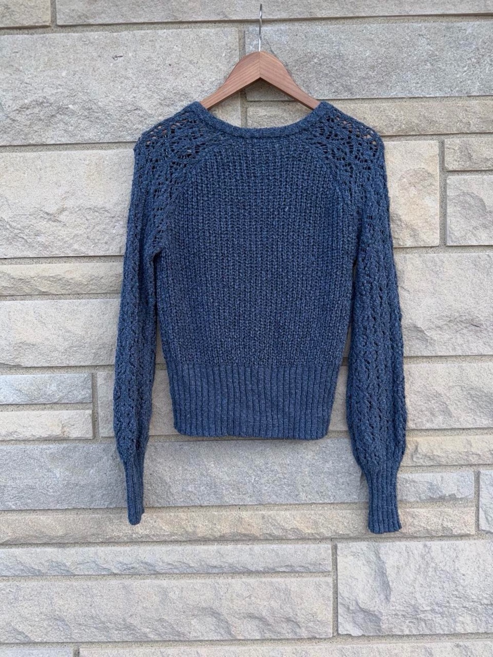Women’s Lauren Conrad cardigan size XS - Picture 4 of 4